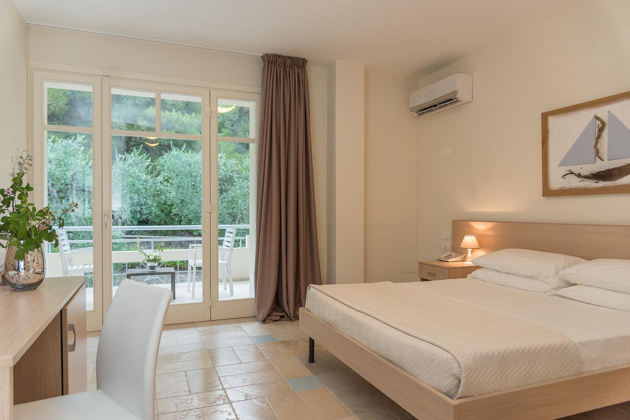 Baia Dei Mergoli Hotel Маттината Экстерьер фото